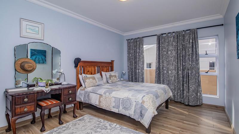 9 Bedroom Property for Sale in Outeniqua Strand Western Cape